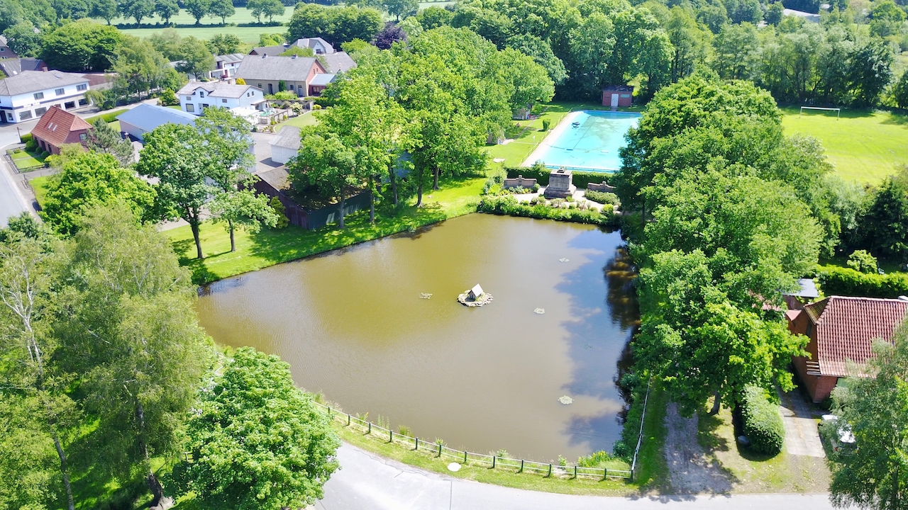 Willkommen in Dellstedt Bilder vom Dorf